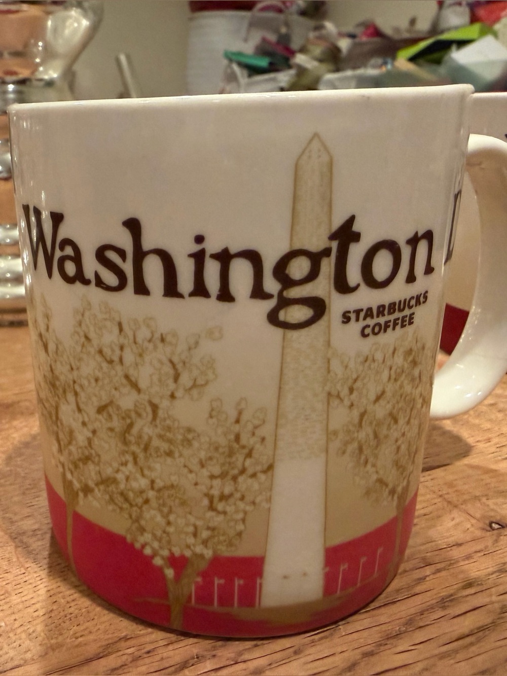 Starbucks collector series 2009 Washington DC mug - no chips, cracks or stains